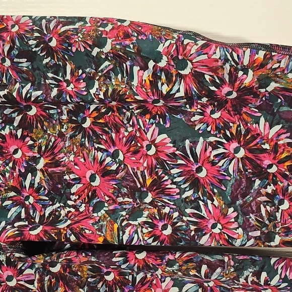 Lululemon Swift Speed High-Rise Crop 21" in Floral Electric Multi Sz 8 - Picture 7 of 15